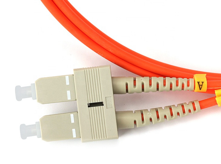 2.0mm 3.0mm Fiber Optik Yama Kablosu OM2 SC LC Dubleks Çok Modlu 50/125 LSZH PVC