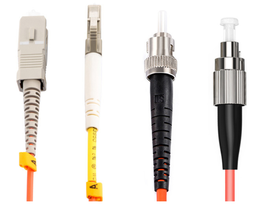 LSZH PVC Ceket LC SC Yama Kablosu OM2 Dubleks Çok Modlu 0.9mm / 2.0mm / 3.0mm Çap