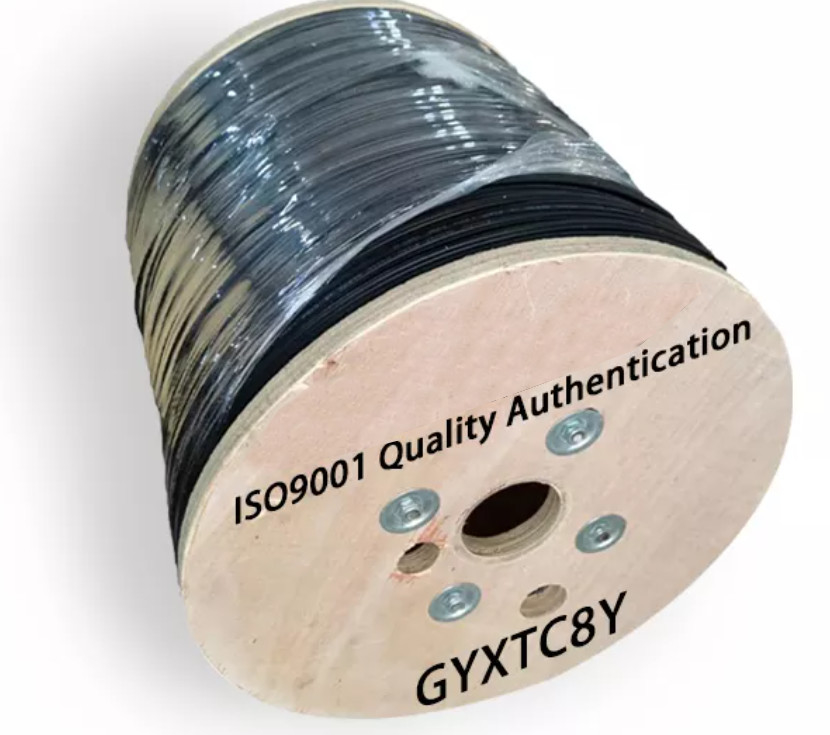 GYXTC8Y Dış Mekan Fig8 Fiber Optik Kablo 2 4 6 8 12 Çekirdek Hava Çelik Tel Mukavemet Üyesi