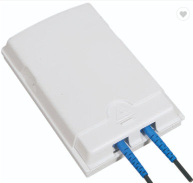 FTTH 2 Çekirdek Optik Fiber Sonlandırma Kutusu PC ABS 2adet SC Adaptörleri İç veya Dış Mekan