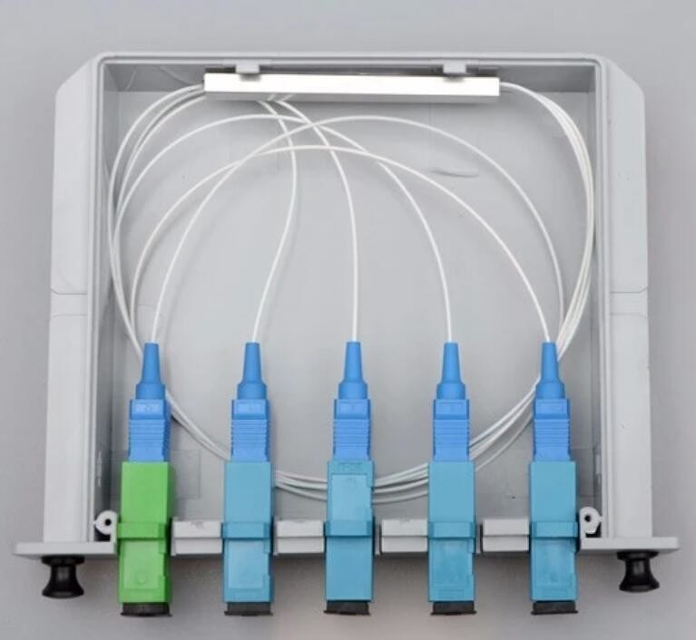 Kaset Pasif Fiber Optik Bölücü 1X4 SC UPC PLC Fiş Tipi