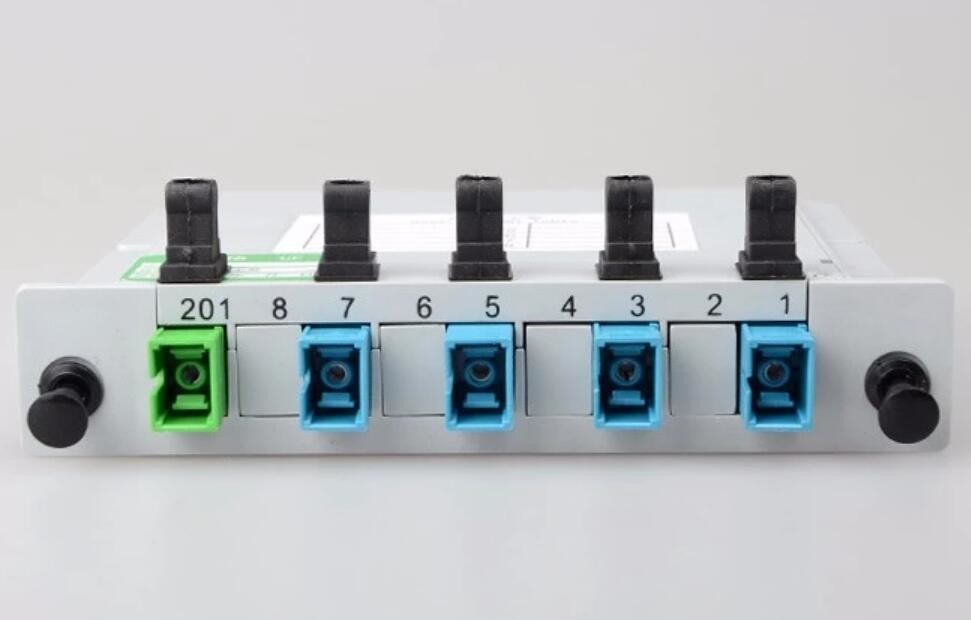 Kaset Pasif Fiber Optik Bölücü 1X4 SC UPC PLC Fiş Tipi