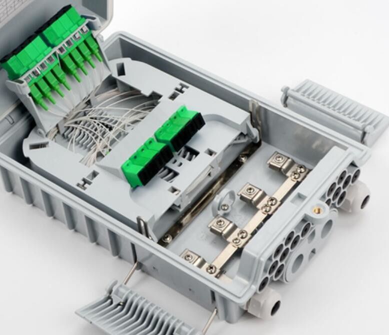 Bağlantı Kutusu Fiber Optik Dış Duvar Ftth 2 Giriş + Orta Açıklıklı Bağlantı Noktası, 16 Çıkışlı Kablo Çıkışı