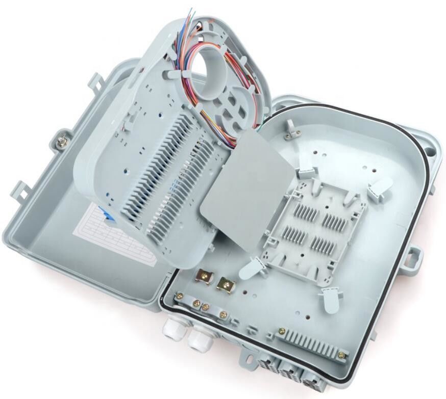 Fiber Optik Duvar Kutusu 1:16 Kaset Ayırıcı veya 24 Çekirdekli Pigtailler ve Adaptörler FTTH FDB Kutusu