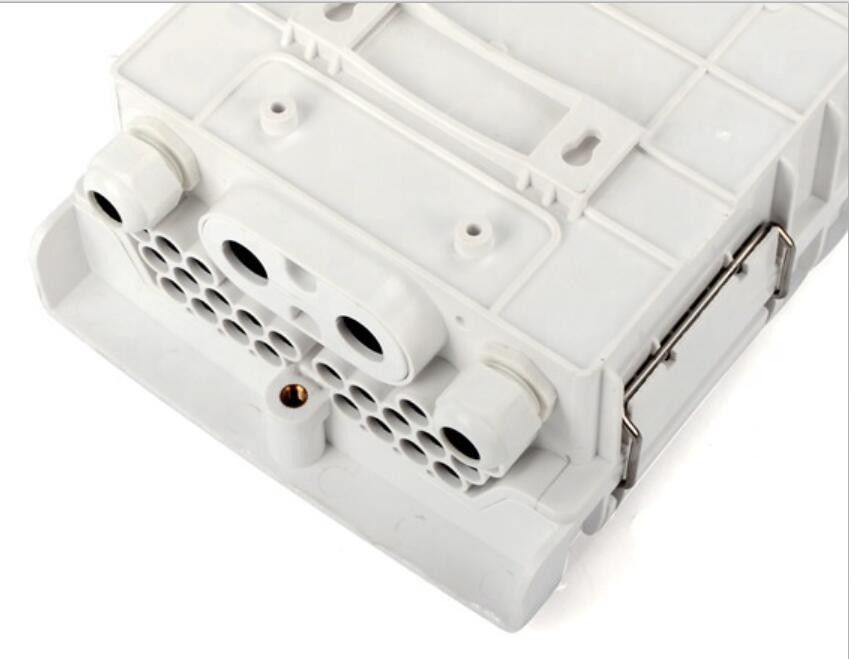 Odf Fiber Optik Terminal Kutusu 24 Çekirdekli Açık Suya Dayanıklı IP65 FTTH 4 Giriş Bağlantı Noktası / 24 Çıkış Bağlantı Noktası