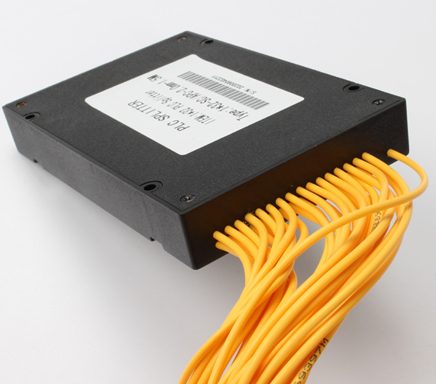 2.0MM Pigtailler için SC APC 1x32 Splitter Optik Fiber 1260nm - 1650nm Çalışma Uzunluğu